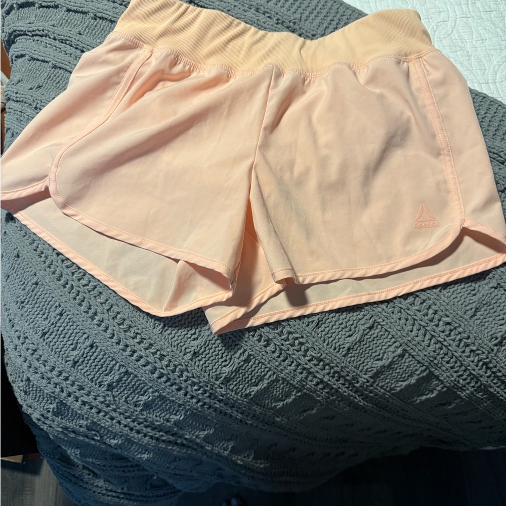 Reebok Cream Athletic Shorts Lightweight Elastic Waist